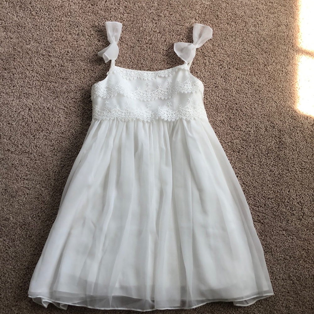Girls white dress size 5